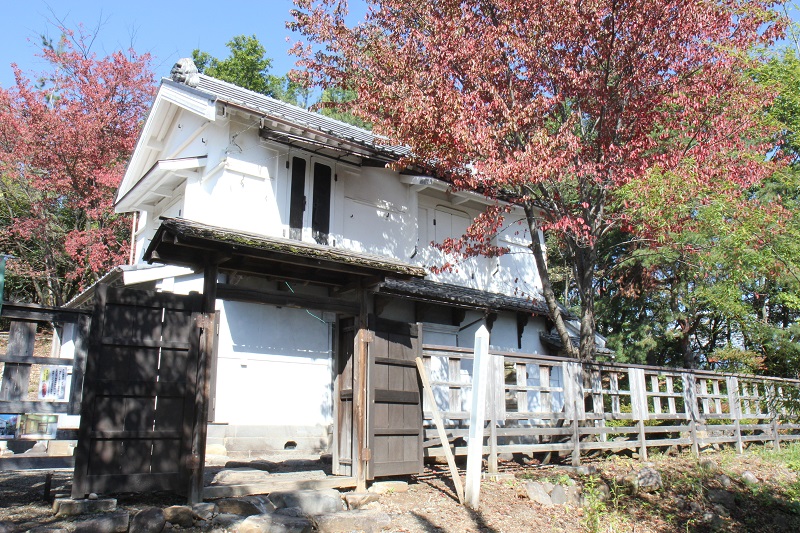韮崎市民俗資料館にある花子とアンに使われた阿母里教会の建物
